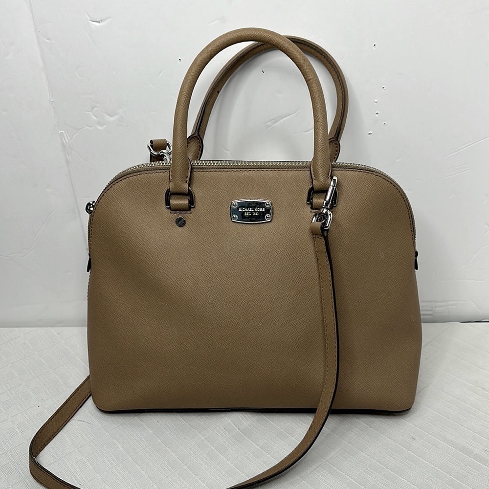 MICHAEL MICHAEL KORS
Veronica Medium Saffiano Leather Dome Satchel